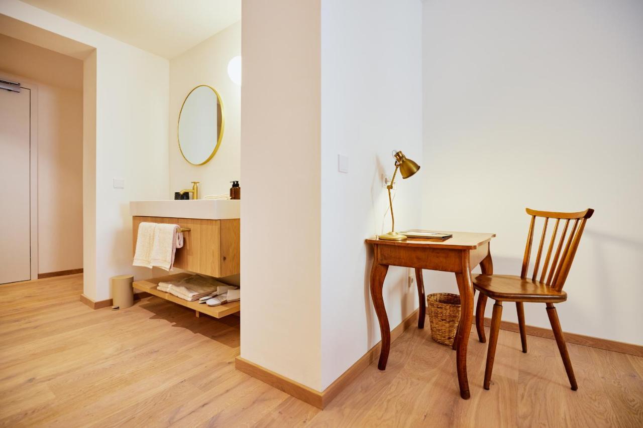 Boutiquehotel Zum Goldenen Hirschen Gmunden Luaran gambar