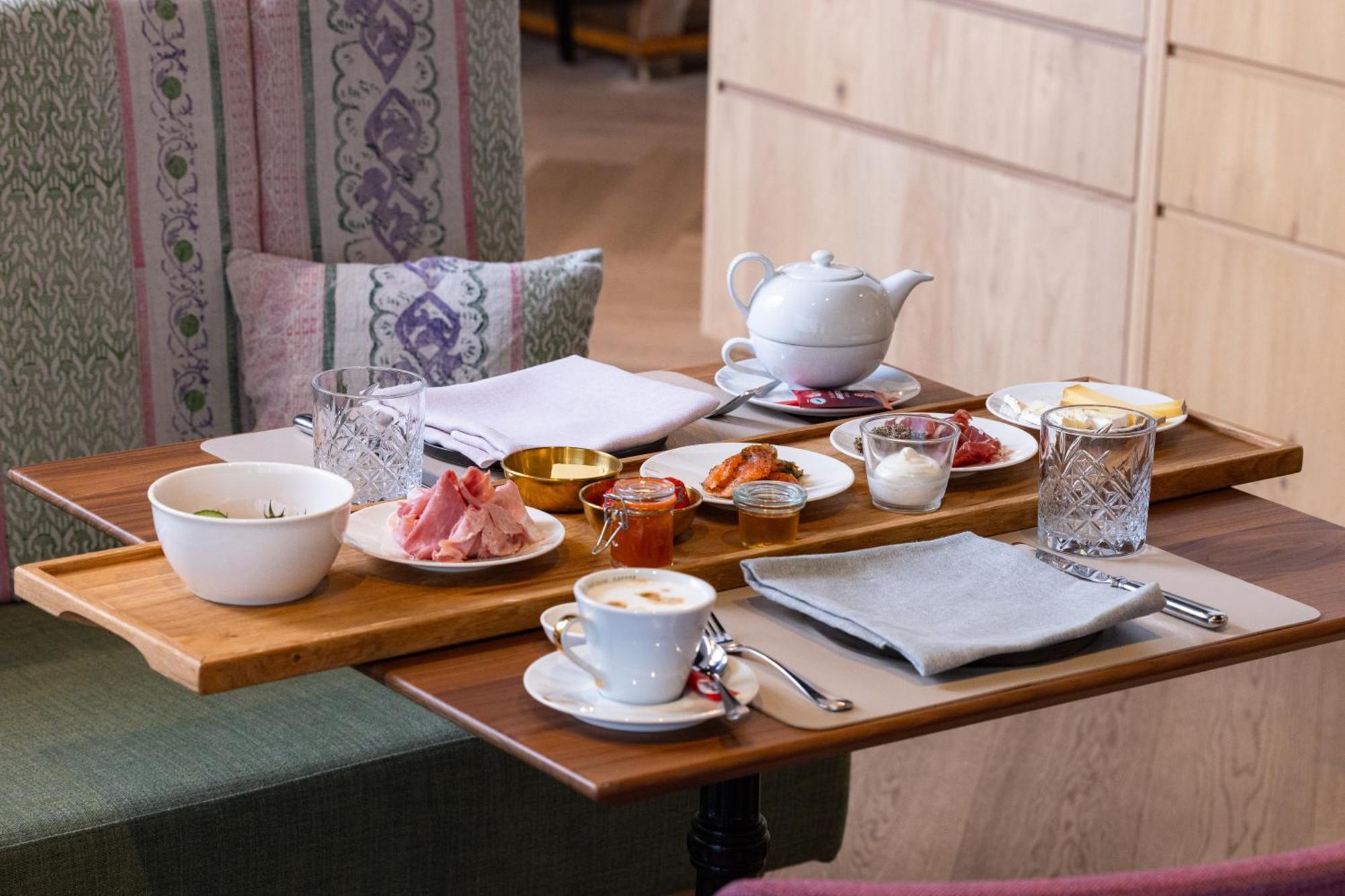 Boutiquehotel Zum Goldenen Hirschen Gmunden Luaran gambar
